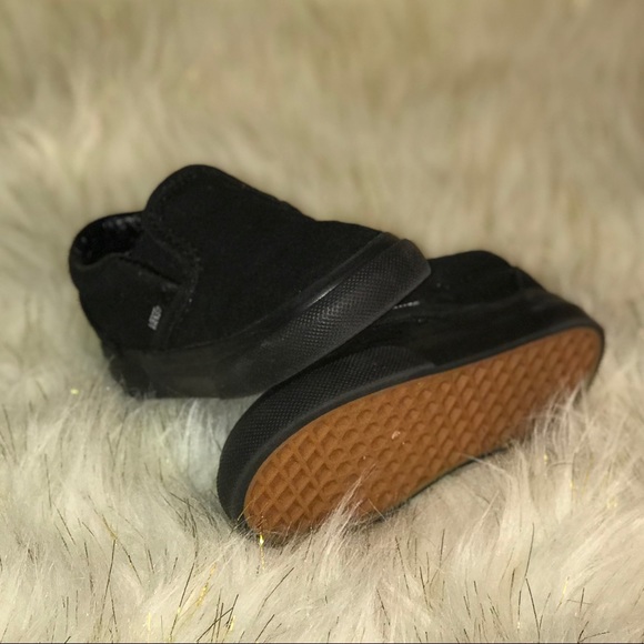 CLSSIC SLIP ON VANS - Picture 3 of 3